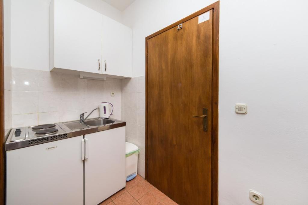 Apartments Slavena Gradac  Exterior foto